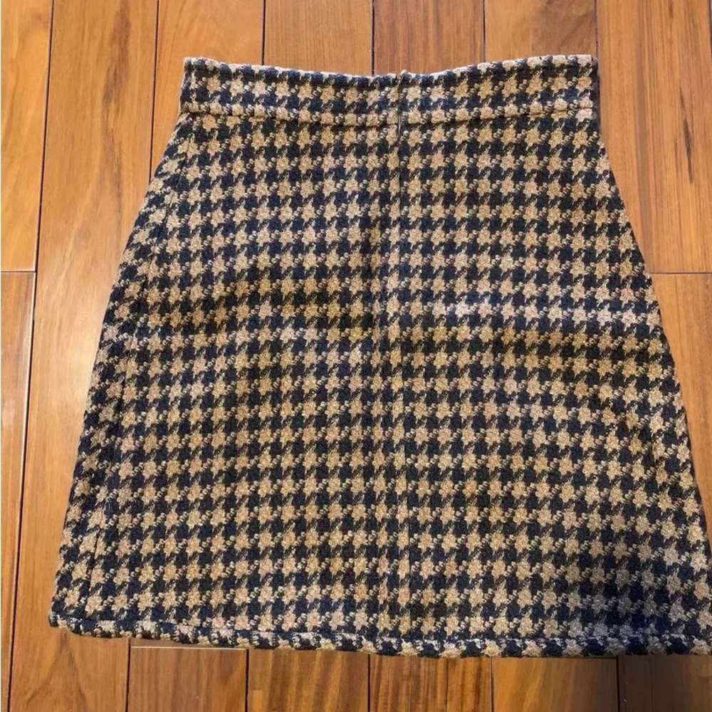 SANDRO wool Women's Brown Houndstooth Jacket and shorts set - Picture 8 of 8
